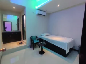 Aromatherapy spa room in Gulshan 2 Dhaka