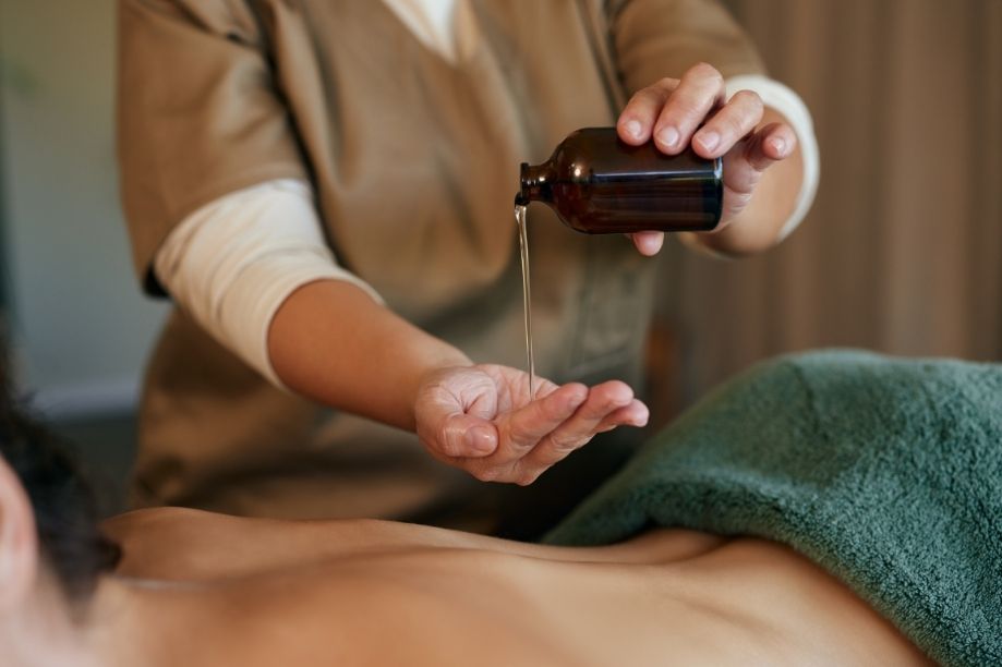 Warm Oil Massage Gulshan 2 | Thai Spa Dhaka