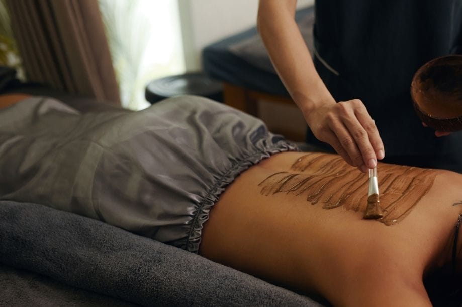 Full Body Scrub Gulshan 2, Dhaka